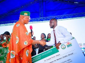 Gov Eno Splashes 10,000 Equipment on Entrepreneurs, Millions in Cash for Educational Support